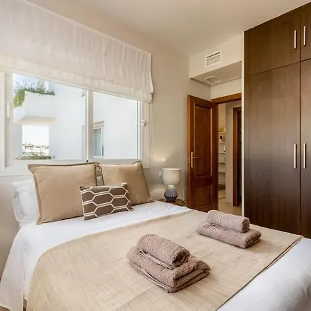 Luxuary Beachside 3br ! Apartment *