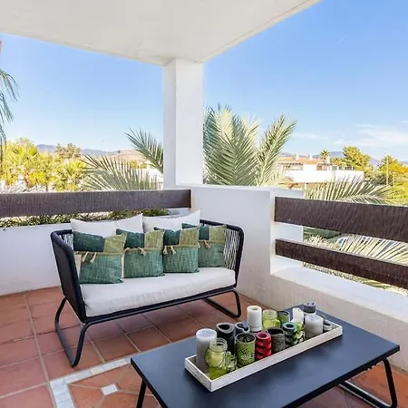 Luxuary Beachside 3br ! * Estepona