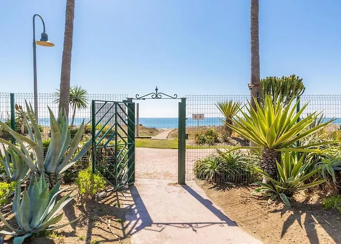 Apartment Luxuary Beachside 3br ! *